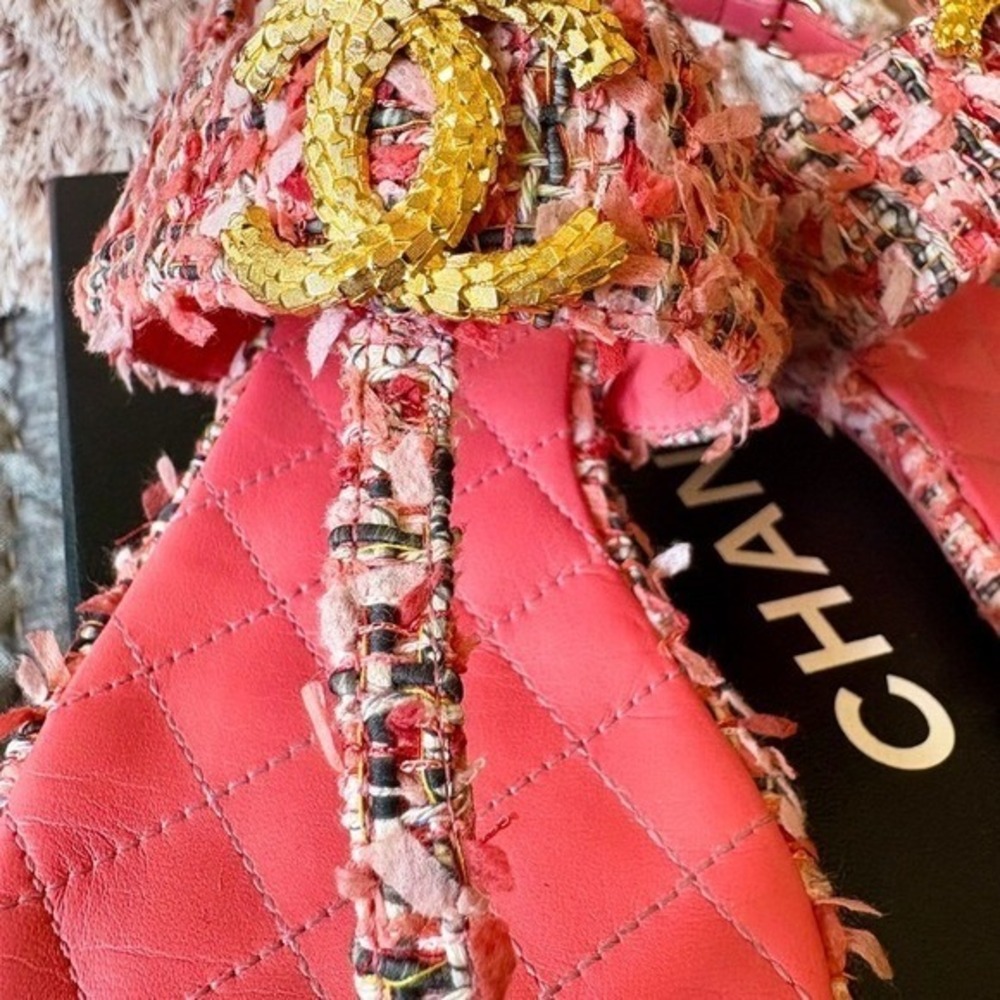 CHANEL Pink Tweed Sandals • Gold CC Logo • Size 37.5 EU • US Size Worn 1X w/ Box - Picture 4 of 15